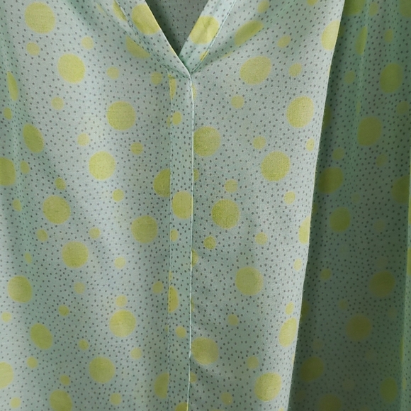 Loft sheer light mint green with yellow circles size L top - Picture 3 of 7